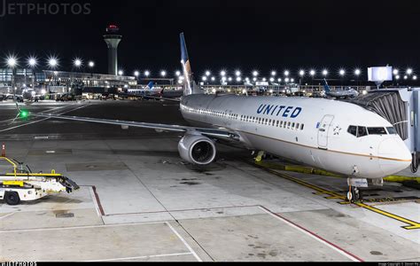 N Boeing Er United Airlines Steven Ma Jetphotos