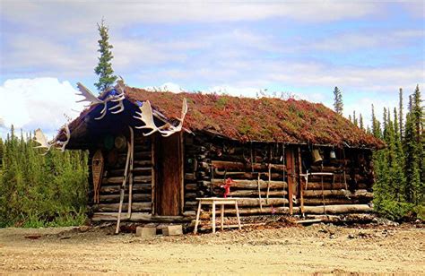 Old Trapper Cabins Old Alaskan Trappers Cabin © Flickr Photo