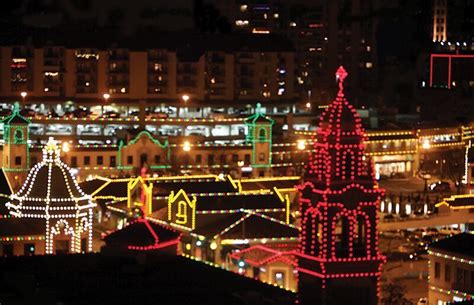 Where to See Kansas City Christmas Lights Displays