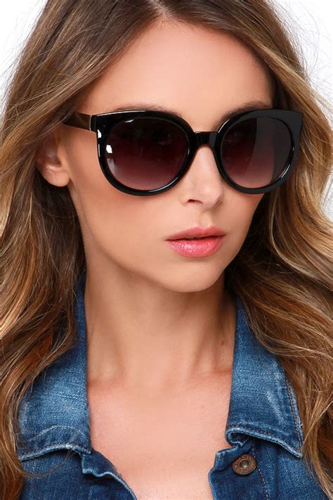 Cute Black Sunglasses Sunnies 18 00 Lulus