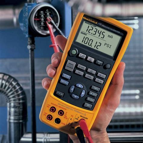 Fluke 725 Multi Function Process Calibrator Fluke 725 Calibrator