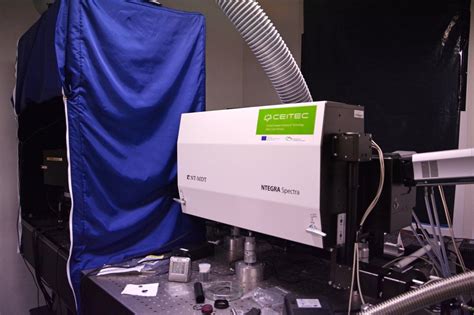 Scanning Probe Microscope MicroRaman PhotoLuminiscence System NT