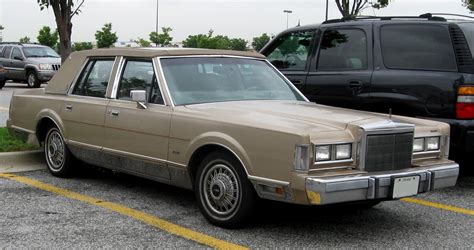 1988 Lincoln Town Car Information And Photos Momentcar