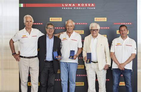 La Medaglia D Oro CONI Al Valore Atletico A 12 Velisti Di Luna Rossa