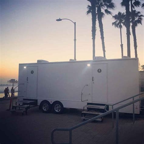 Bathroom Trailer & Portable Restroom Trailer Rentals