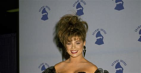 1989 Grammys fashion flashback | Gallery | Wonderwall.com