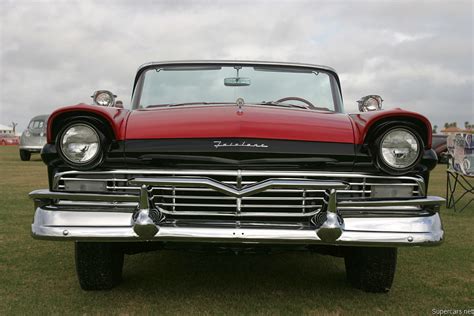 1957 Ford Fairlane 500 Skyliner Gallery | Gallery | SuperCars.net