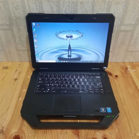 Jual Laptop Dell Latitude Rugged Extrem Cor I U Ram Gb Ssd