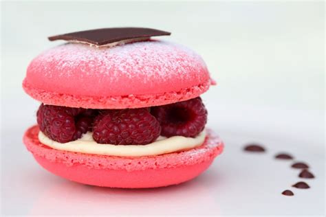 Recette Macarons Framboises Et Chocolat Blanc Marie Claire