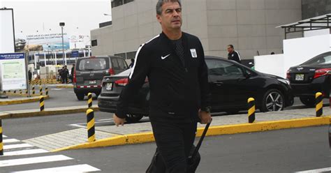 Alianza Lima Pablo Bengoechea aún no encuentra un equipo base para lo