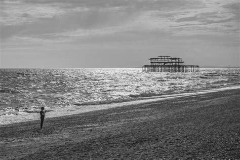 El Embarcadero Viejo De Brighton En Blanco Y Negro Imagen De Archivo