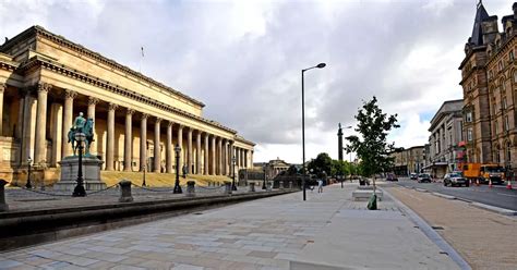 Man Hit By Bus In City Centre Suffers Serious Injuries Liverpool Echo