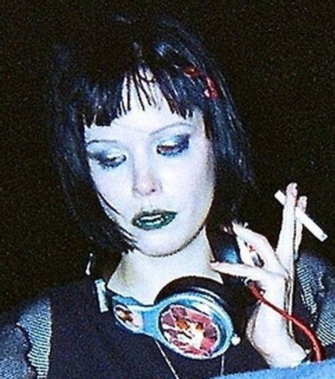 Alice Glass Crystal Castle Alice Artists And Models