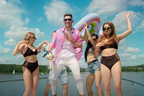 Kamil Kossakowski Discoboys odsłonił karty Gwiazdor disco polo