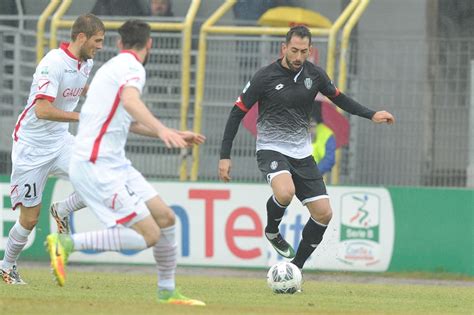 Serie B Carpi Cesena Decidono Balzano E Cocco