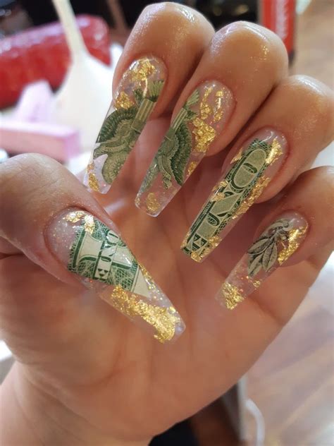 Uñas con dólares Uñas de acrilico elegantes Uñas encapsuladas