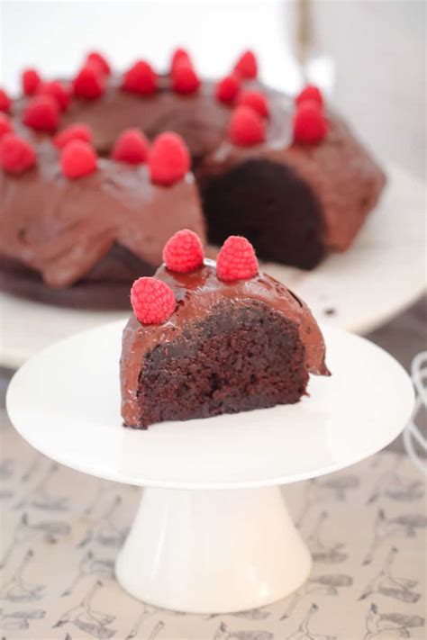 Easy Chocolate Mud Cake With Chocolate Frosting Bake Play Smile