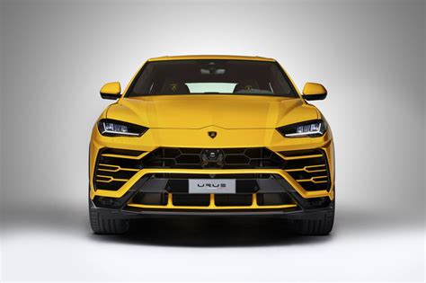 Lamborghini Urus Es Oficial La Nueva SUV Deportiva De 641 Hp Autos