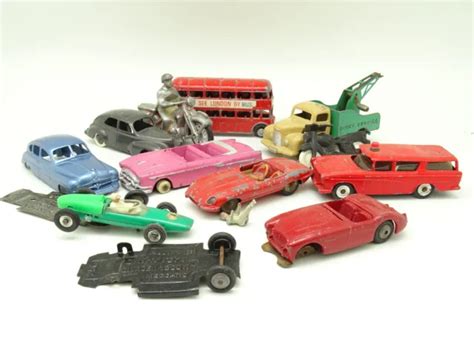 DINKY TOYS 1 43 Lot de 10 modèles pour pièces ou à restaurer EUR 55