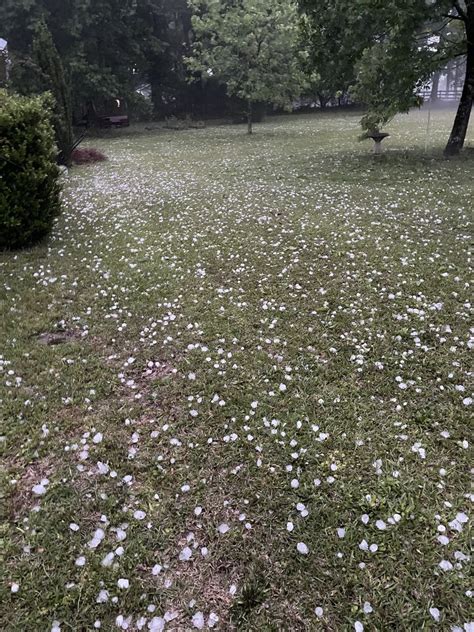 NWS New Orleans On Twitter Hail At Least 2 Diameter North Of Hurley