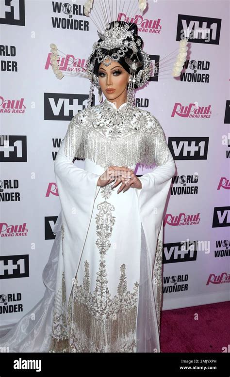 Plastique Tiara Arrives At The Red Carpet For Rupaul S Drag Race