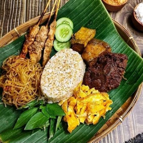 Resep Nasi Ulam Betawi Yang Gurih Dan Sedap Cocok Jadi Menu Sarapan