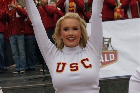 Usc Cheerleader Sweater Best Sale | bellvalefarms.com