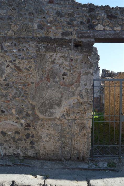 Vi Pompeii October Detail Of Left North Of Entrance