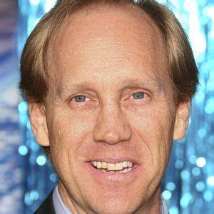 Jeff Bennett - Age, Family, Bio | Famous Birthdays