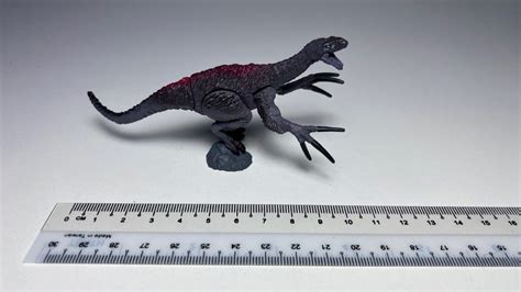 Takara Tomy Therizinosaurus Gachapon Jurassic World Hobbies And Toys