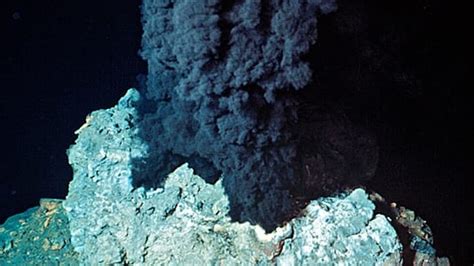 Hydrothermal Vents Woods Hole Oceanographic Institution