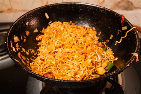 Cooking Noodles In A Deep Fry Pan Pixahive