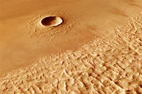 La Sonda Mars Express Halla Profundas Capas De Hielo Bajo El Ecuador De