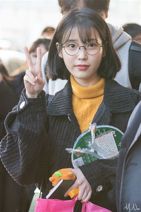 6 Iu Fashion Outfits That Embody The Korean College Girl Look