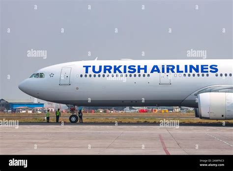 Kathmandu Nepal Noviembre De Un Boeing Er De Turkish