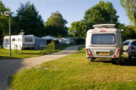 Villars Les Dombes Aire Pour Camping Cars Camping Le Nid Du Parc