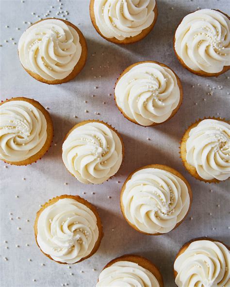 Easy Fluffy Frosting