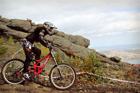 Fond d écran des sports véhicule casque vélo de montagne courses