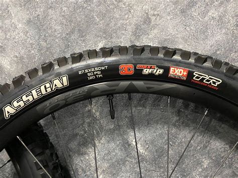 Raceface AR 30 Offset Rim With E Thirteen Hub 27 5 Wheelset Boost