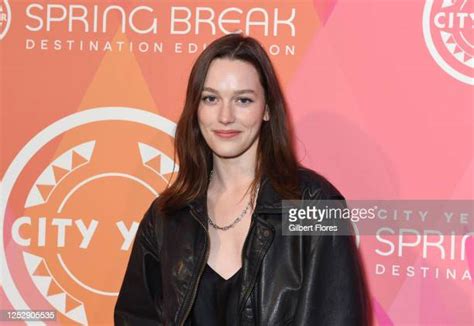 409 Victoria Pedretti Photos And High Res Pictures Getty Images