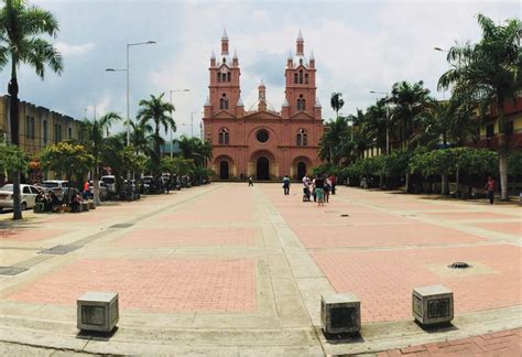 BUGA Ciudad señora Casa del Señor de Los Milagros Soy valle Ve