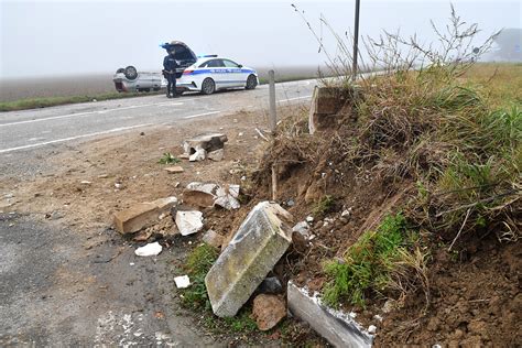 Incidente Tra Due Auto In Via Canale Molinetto Foto Massimo Argnani