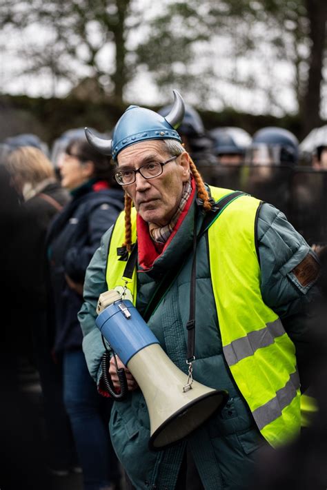 En Ce D But Dann E Des Gilets Jaunes Toujours Dans La Rue Malgr L