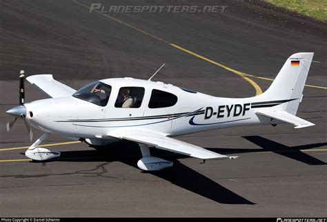 D EYDF Private Cirrus SR22 GTS G3 Photo By Daniel Schwinn ID 1329608