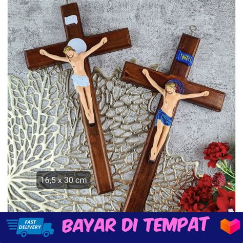 Salib Dinding Yesus Benediktus Kayu Jati Ukuran Cm Lazada Indonesia