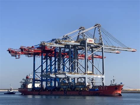 9 Top Largest Mobile Crane In The World Primarycategory Cranepedia