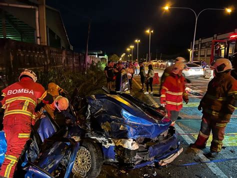 Dua Maut Tujuh Cedera Nahas Dua Kenderaan Utusan Borneo Online