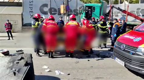 Accident în Slatina provocat de un șofer de 22 de ani Trei copii și