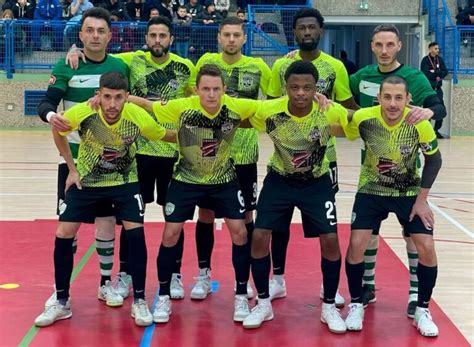 D Futsal Le Sporting Club De Paris M Ne Puis Craque Kingersheim