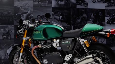 Triumph Thruxton 400 Undergoes Testing, Spotted With Front Fairing ...